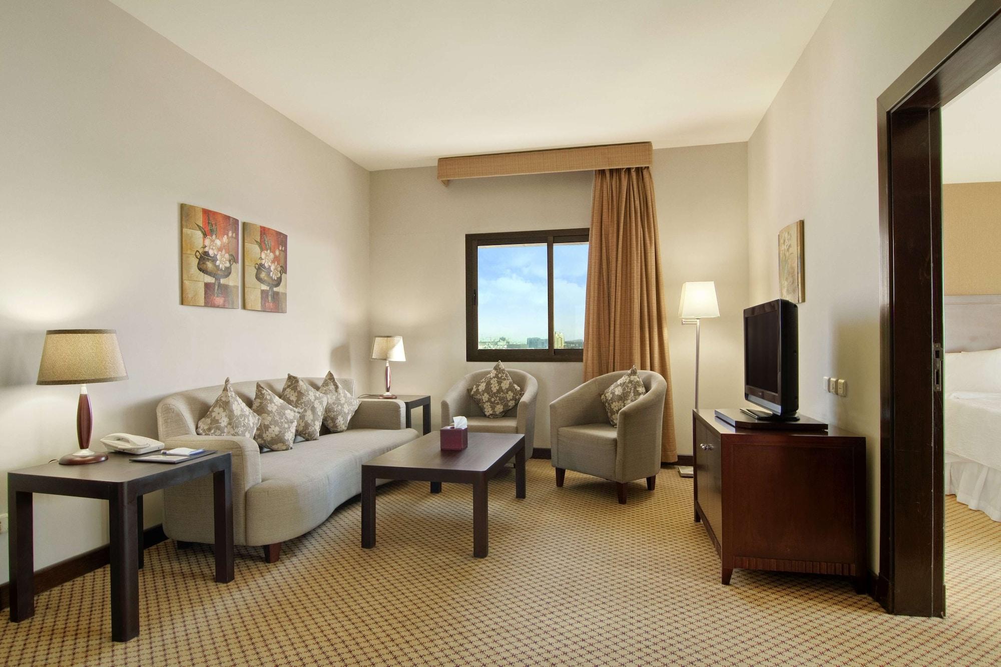Hotel Hilton Garden Olaya 3*