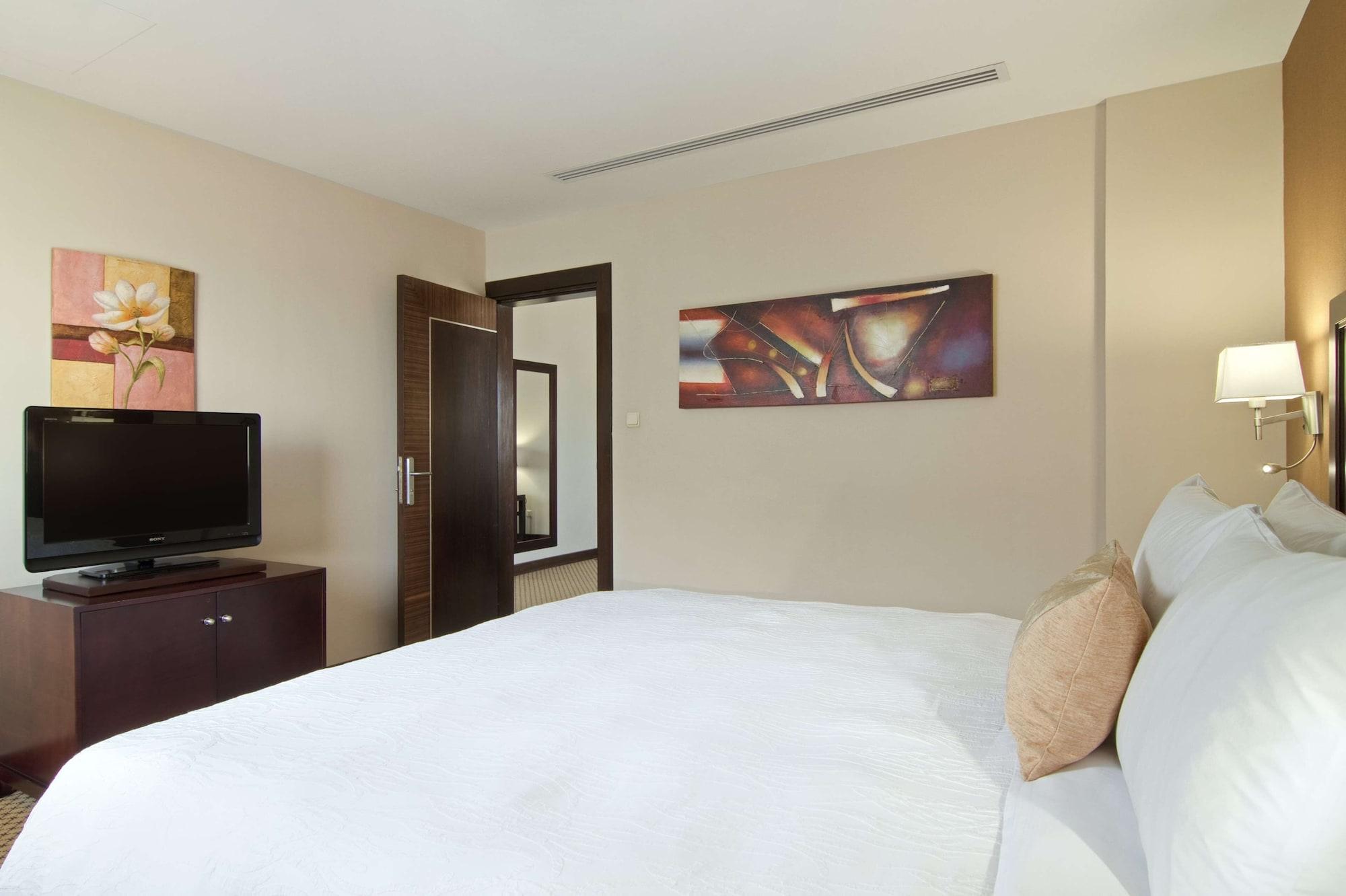 Hilton Garden Olaya Hotel 3*